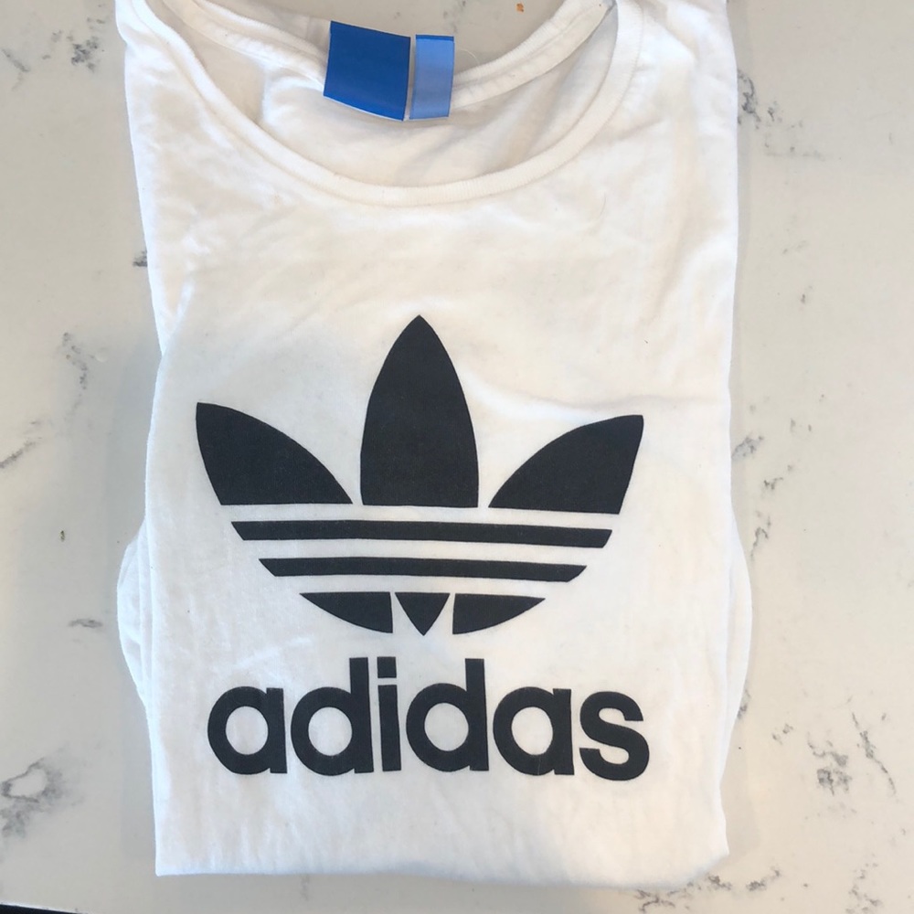Short sleeve adidas white tee